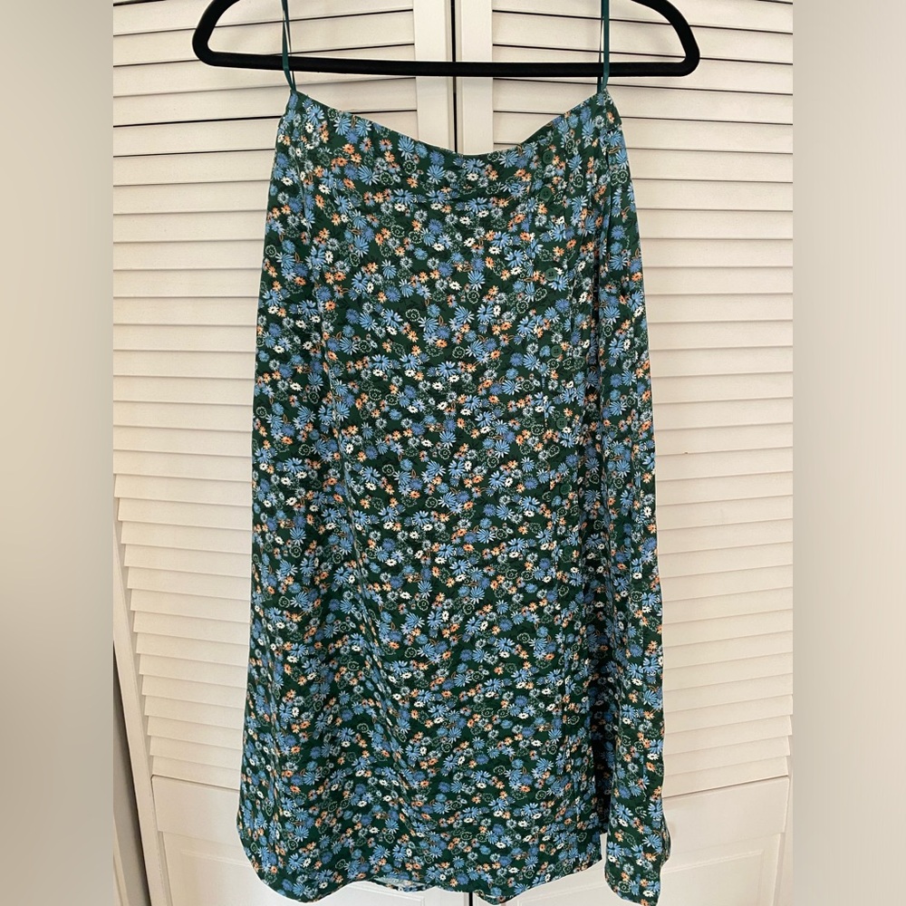 Uniqlo flowered midi skirt, size S